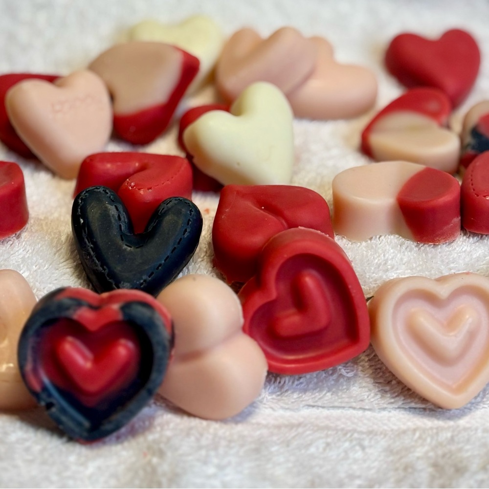 Handmade artisan mini guest soap set of 7 - Picture 3 of 6
